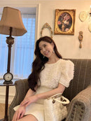 2023春季新款韩国东大门温柔淑女气质蕾丝花瓣泡泡袖短袖小衫上衣